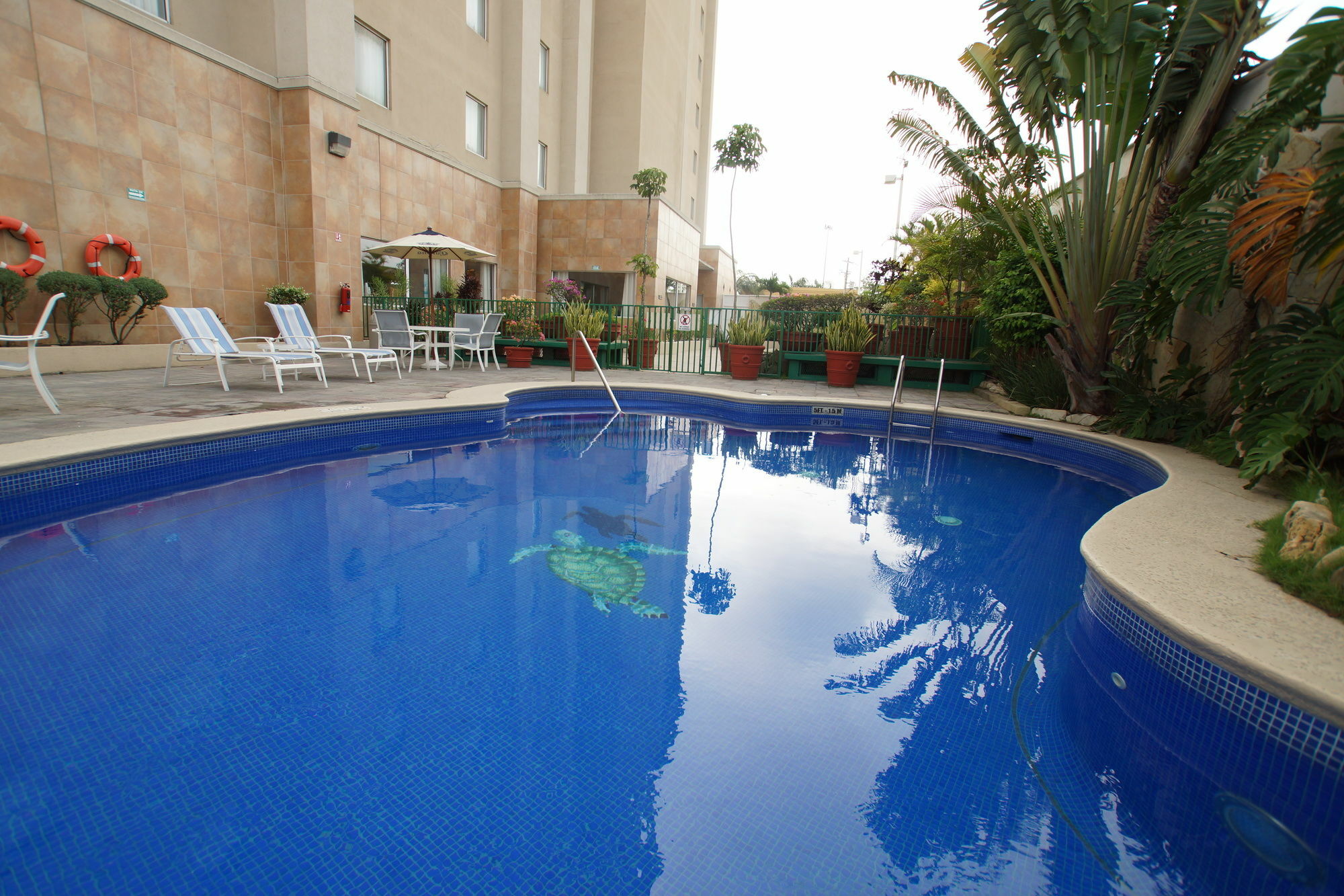 Hampton Inn Tampico Airport Exterior foto